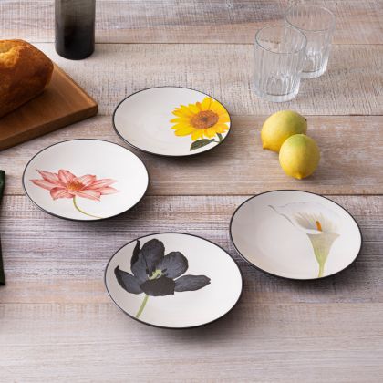 Noritake ダイヤモンドコレクション MAISON FLEUR 4枚セット Noritake Colorwave Graphite Set of 4 Floral Mini Plates