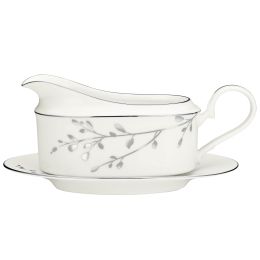 Gravy with Tray, 14 oz.